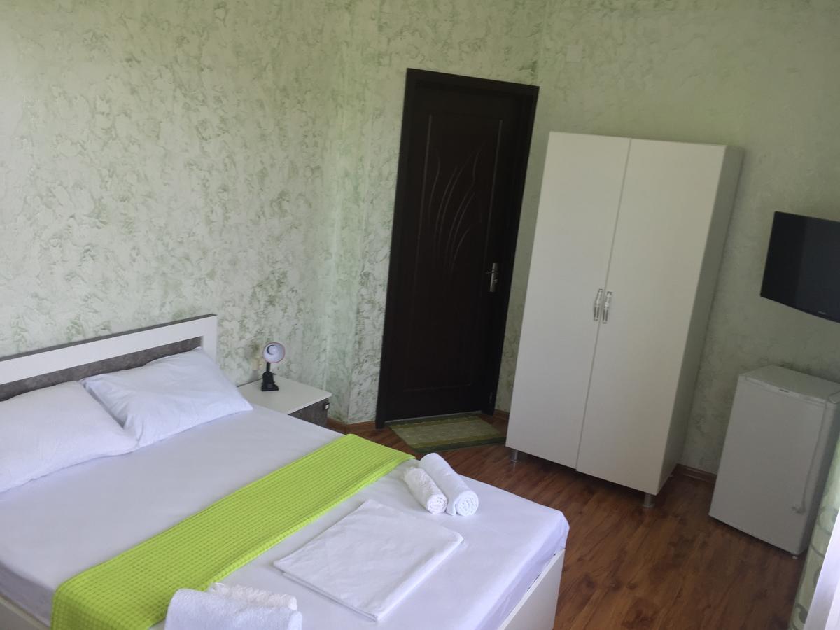 Sunny Hotel Batumi マヒンジャウリ エクステリア 写真